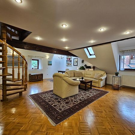 Apartment Nina With Private Terrace Tour As Любляна Экстерьер фото