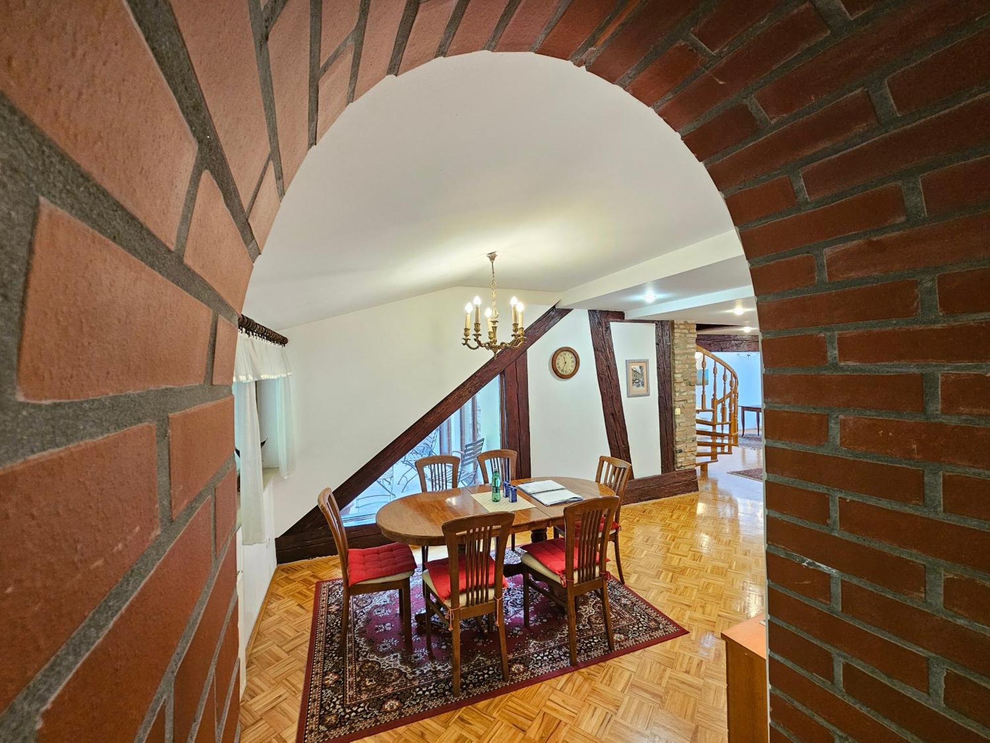 Apartment Nina With Private Terrace Tour As Любляна Экстерьер фото