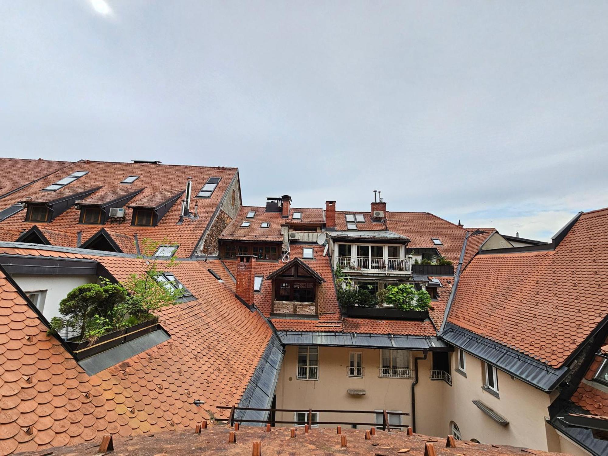 Apartment Nina With Private Terrace Tour As Любляна Экстерьер фото