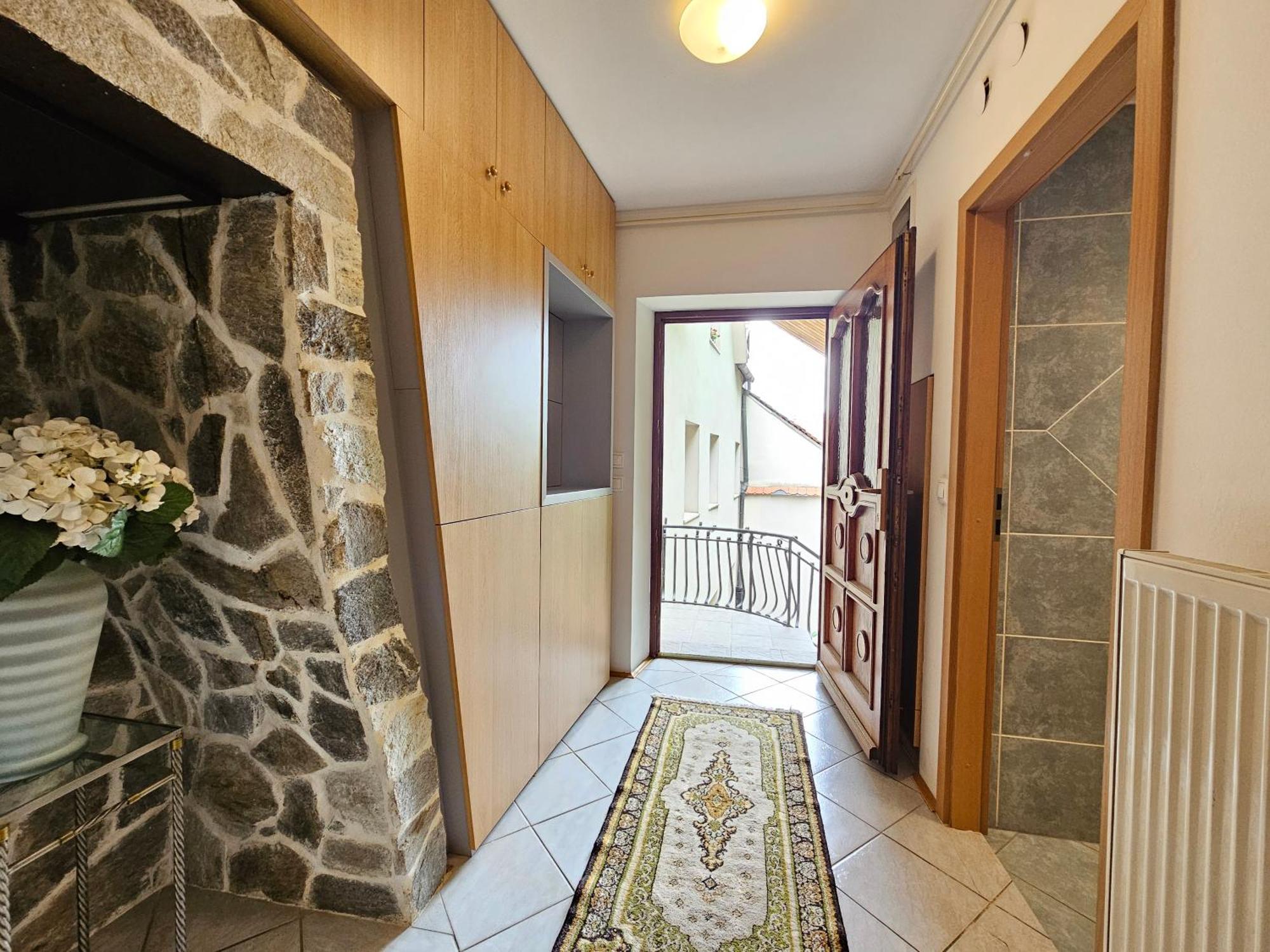 Apartment Nina With Private Terrace Tour As Любляна Экстерьер фото